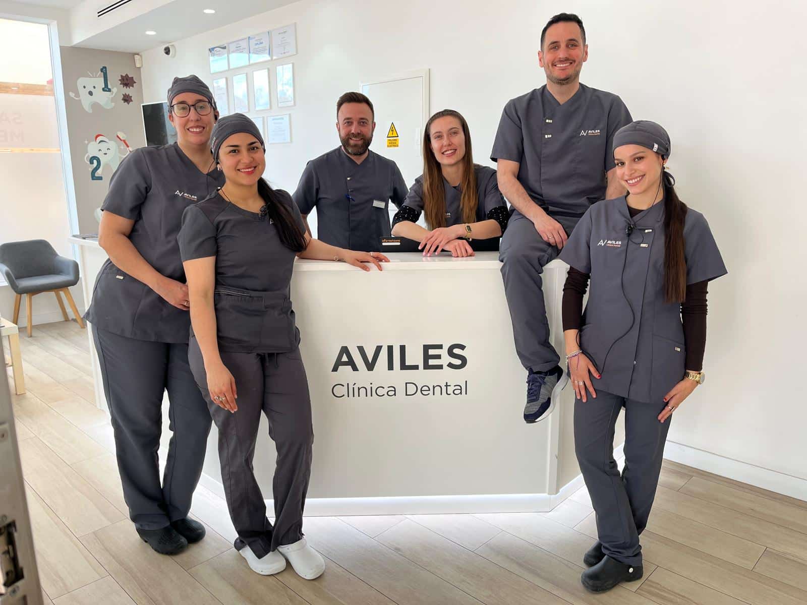 Doctoras de implantes dentales murcia